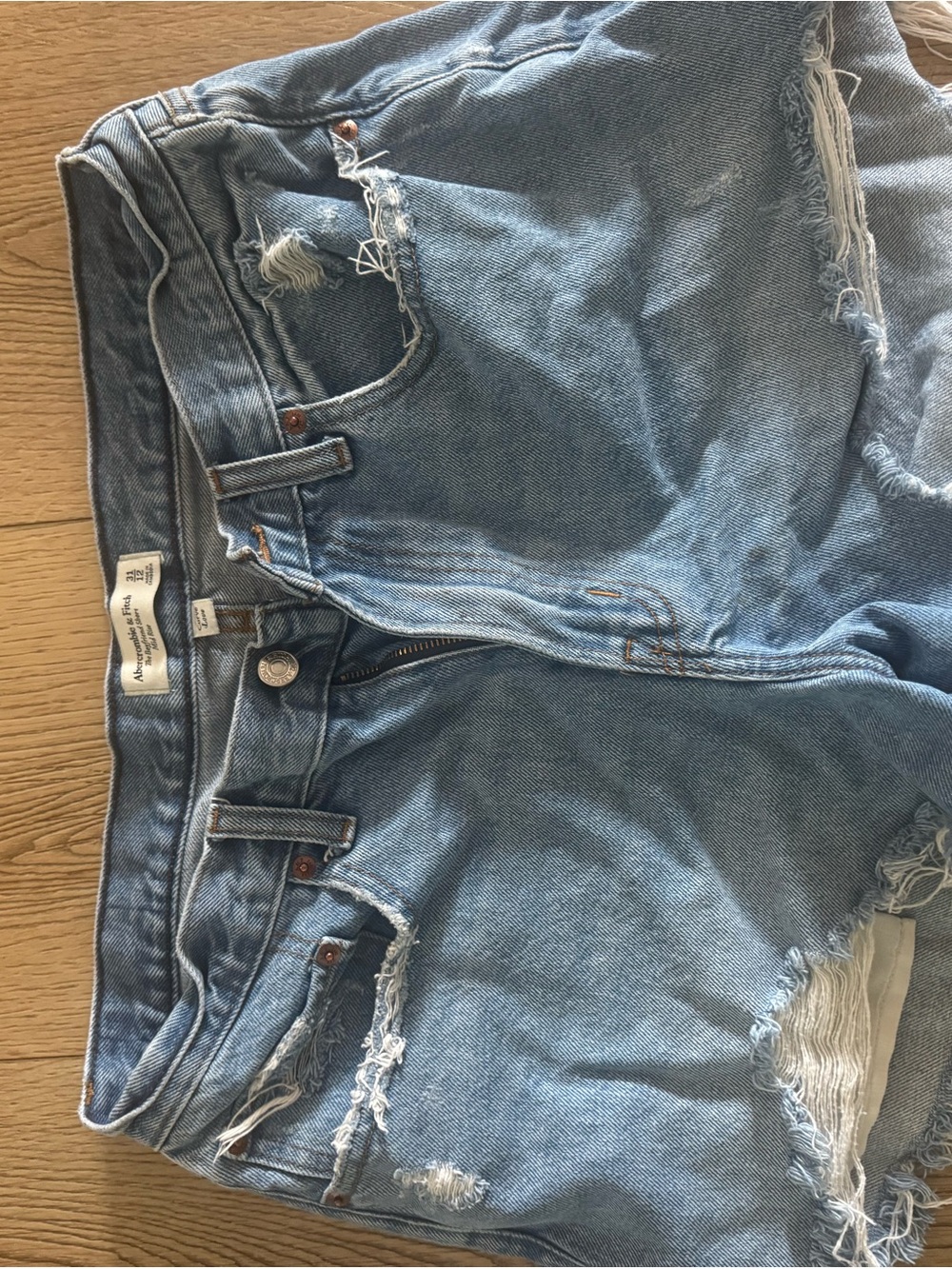 Abercrombie & Fitch ‘curve love’Light Blue Distressed Denim Cutoff Shorts